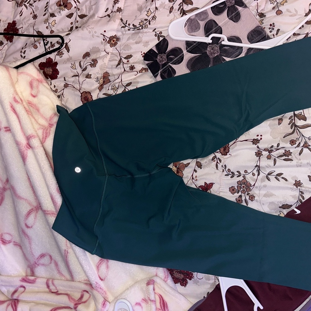 Lululemon Athletica Green Leggings Stretchy Slim Fit
